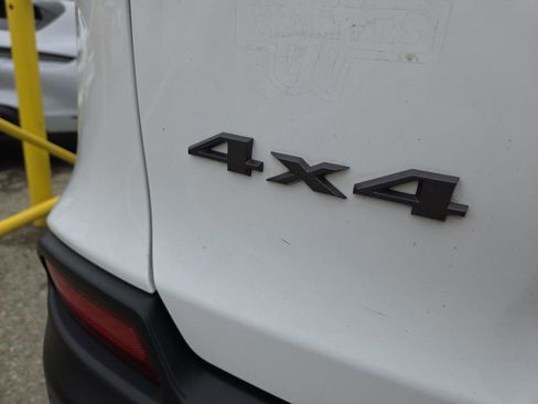 Used 2019 Jeep Cherokee Trailhawk w/ Comfort/Convenience Group image 18