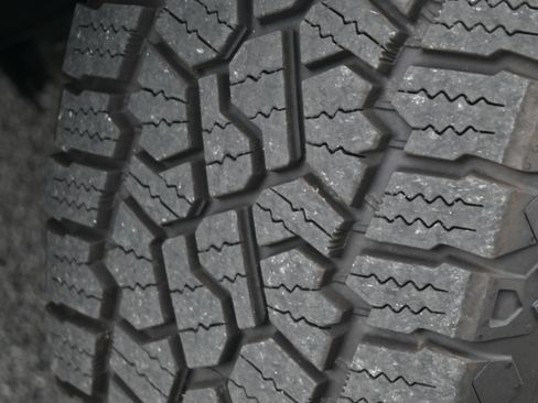 Used 2025 RAM 1500 Limited AWD/4WD image 12