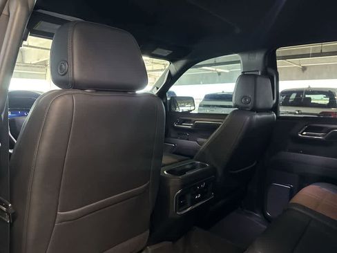 Used 2024 Chevrolet Silverado 1500 High Country w/ Technology Package RWD image 22