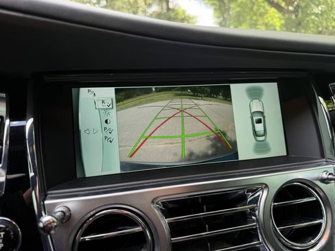 Used 2014 Rolls-Royce Wraith RWD image 35