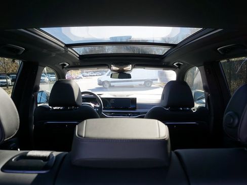 Used 2024 BMW X5 xDrive40i w/ Premium Package image 19