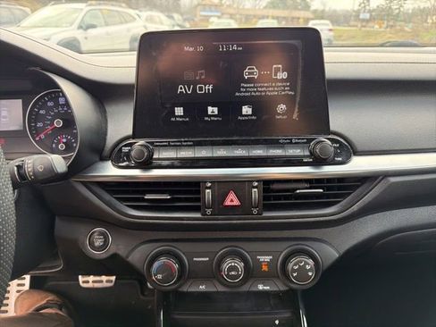 Used 2020 Kia Forte GT-Line w/ GT-Line Premium Package image 16