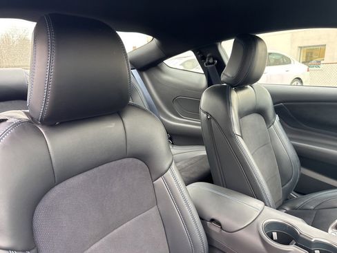 Used 2025 Ford Mustang Dark Horse image 18