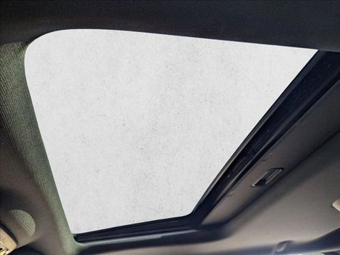 Used 2018 Dodge Durango R/T w/ Technology Group image 13