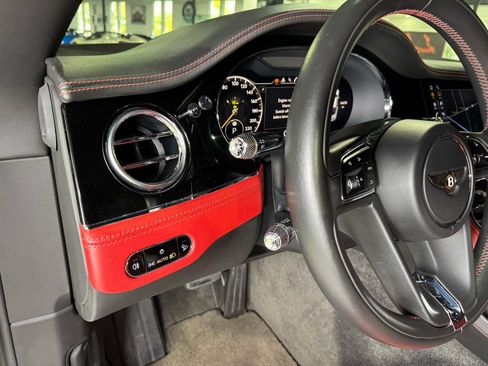 Used 2020 Bentley Continental GT image 28