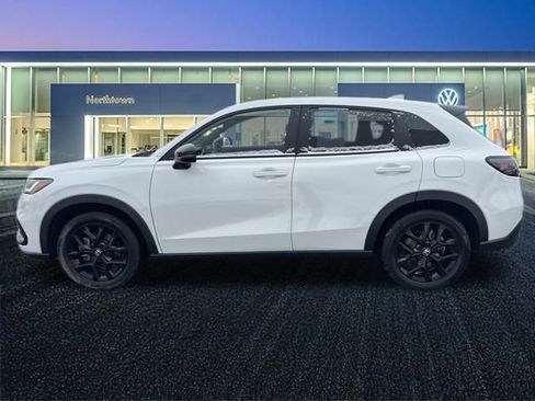Used 2023 Honda HR-V Sport image 7
