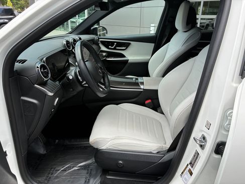 Used 2023 Mercedes-Benz GLC 300 4MATIC image 15