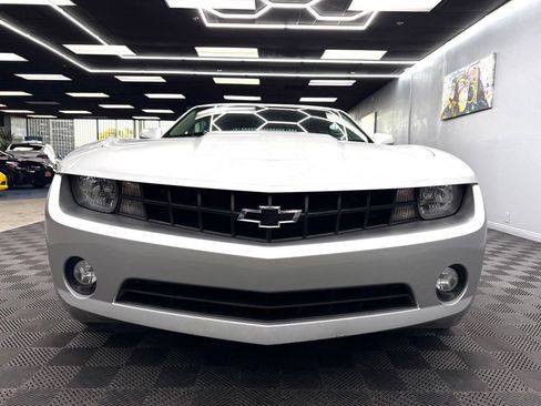 Used 2011 Chevrolet Camaro LT RWD image 3