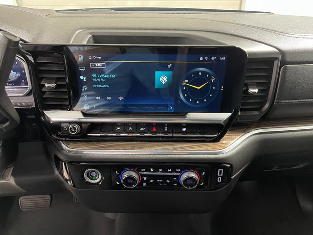 Used 2024 Chevrolet Silverado 1500 LT AWD/4WD image 16