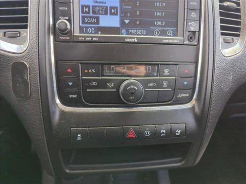 Used 2011 Dodge Durango Crew image 8