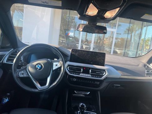 Used 2025 BMW X4 xDrive30i w/ Convenience Package AWD/4WD image 12