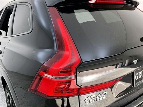 Used 2025 Volvo XC60 B5 Plus w/ Protection Package Premier image 38