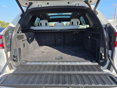 Used 2023 BMW X5 xDrive45e image 15