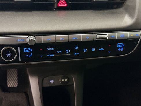 Used 2024 Hyundai Ioniq 5 SEL image 24
