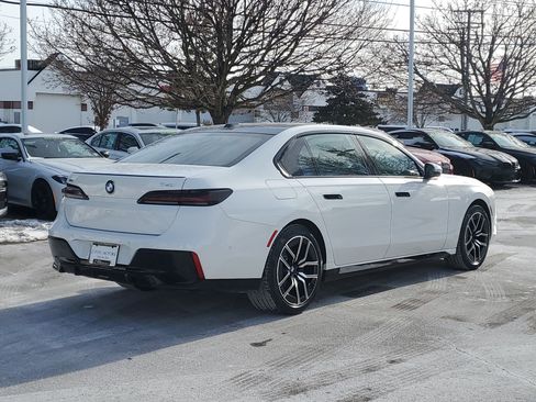 New 2026 BMW 740i xDrive image 3