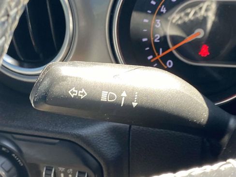 Used 2021 Jeep Wrangler Unlimited Sahara AWD/4WD image 26