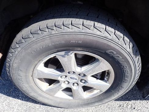Used 2019 Ford F150 XLT w/ Equipment Group 302A Luxury AWD/4WD image 10