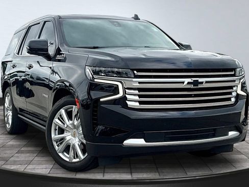 Used 2021 Chevrolet Tahoe High Country RWD image 3