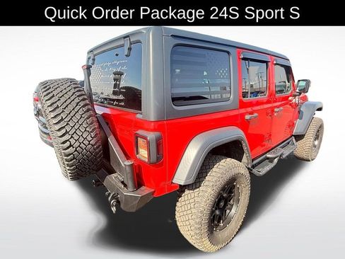 Used 2018 Jeep Wrangler Unlimited Sport S image 2