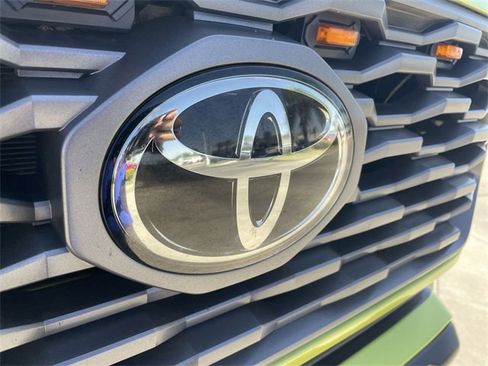 Used 2023 Toyota Tacoma TRD Off-Road image 29