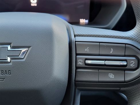 Used 2025 Chevrolet Colorado Trail Boss image 26