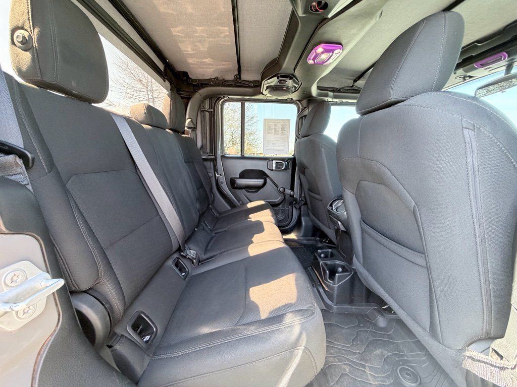Used 2021 Jeep Gladiator Sport AWD/4WD image 21
