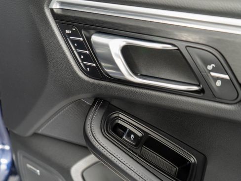 Used 2018 Porsche Macan GTS image 11