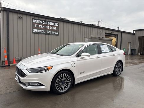 Used 2017 Ford Fusion Energi Platinum image 3