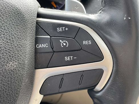 Used 2016 Jeep Grand Cherokee Limited w/ Trailer Tow Group IV AWD/4WD image 29