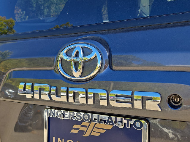 Used 2018 Toyota 4Runner SR5 Premium AWD/4WD image 31