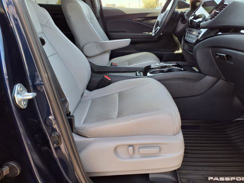 Used 2022 Honda Passport Elite image 11