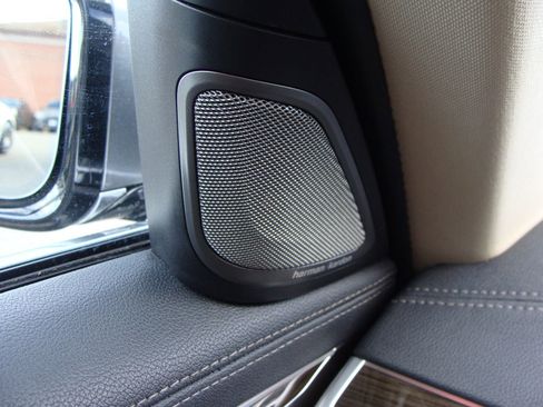 Used 2017 BMW 750i xDrive image 36