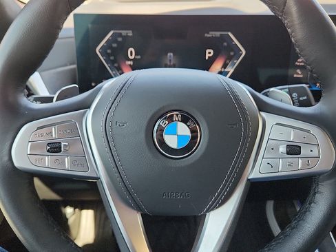Used 2025 BMW X7 xDrive40i w/ Executive Package image 10