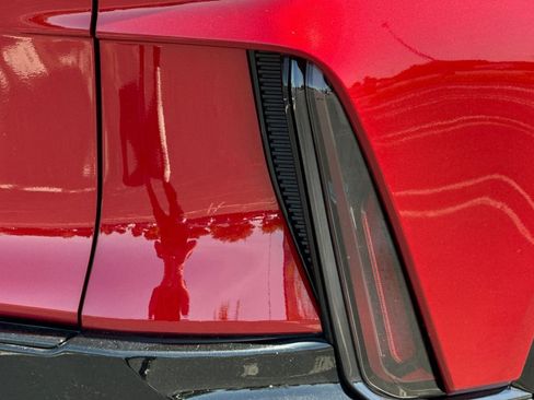 Certified 2026 Cadillac Lyriq Signature Sport w/ LPO, Floor Liner Package image 46