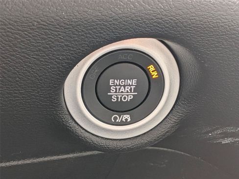 New 2026 Chrysler Voyager LX FWD image 15