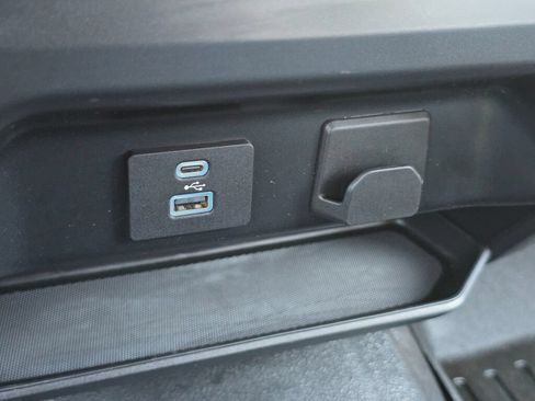 Used 2022 Ford F150 XL w/ Equipment Group 101A High AWD/4WD image 29