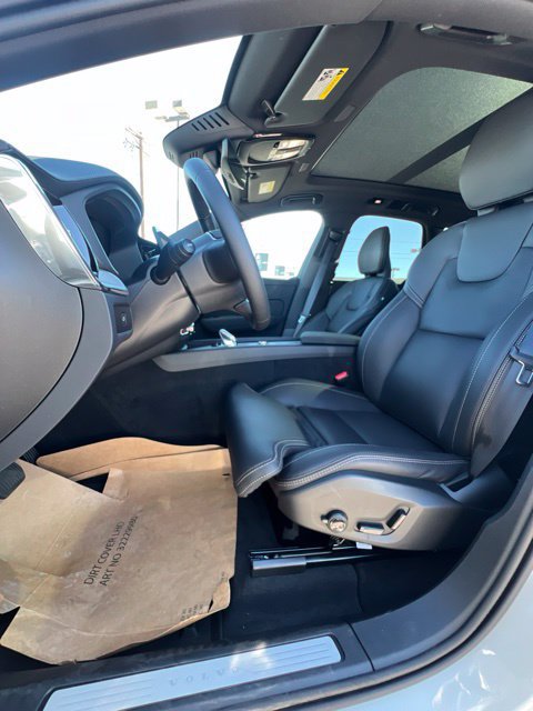 Certified 2026 Volvo XC60 B5 Ultra AWD/4WD image 24
