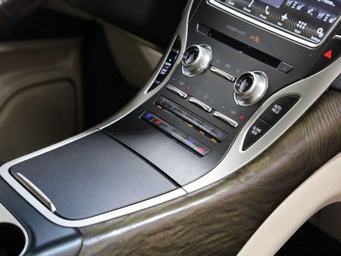 Used 2017 Lincoln MKX Reserve w/ Lincoln MKX Climate Package AWD/4WD image 20