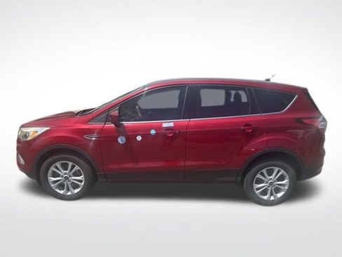 Used 2017 Ford Escape SE FWD image 2