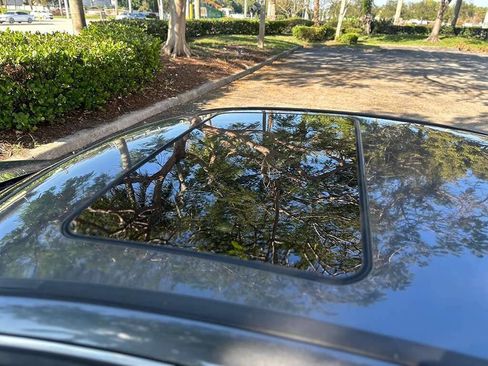 Used 2010 Mercedes-Benz C 300 C 300 Luxury 4MATIC AWD 4dr Se image 18