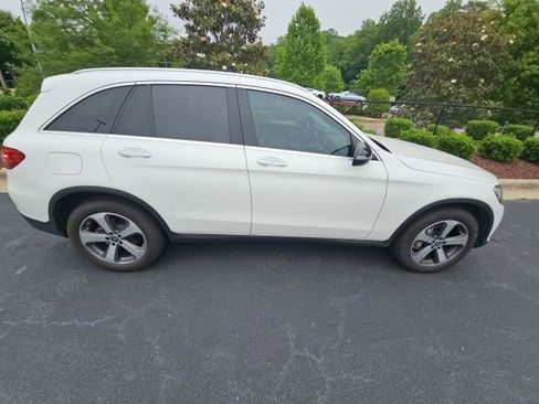 Used 2018 Mercedes-Benz GLC 300 4MATIC image 9