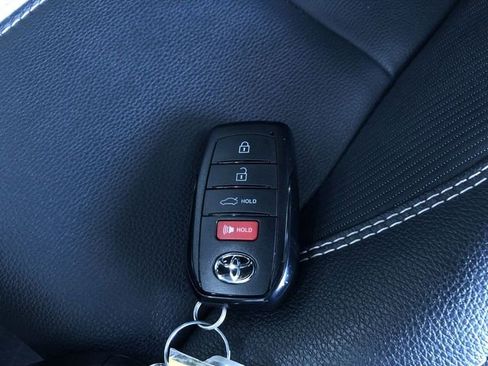 Certified 2025 Toyota Camry SE image 32