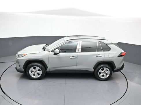 Certified 2020 Toyota RAV4 XLE w/ Convenience Package AWD/4WD image 42