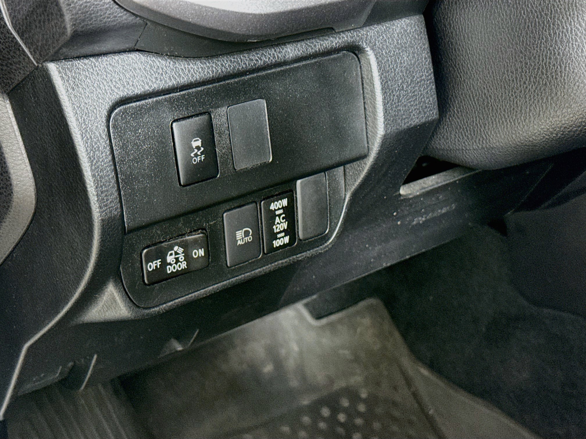Used 2021 Toyota Tacoma TRD Off-Road AWD/4WD image 10