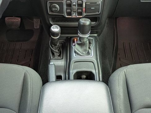 Used 2020 Jeep Wrangler Unlimited Sport S AWD/4WD image 20