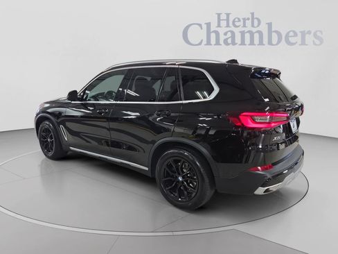 Used 2021 BMW X5 xDrive40i w/ Convenience Package AWD/4WD image 3