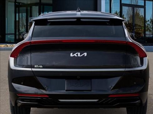 New 2026 Kia EV6 Wind RWD image 13