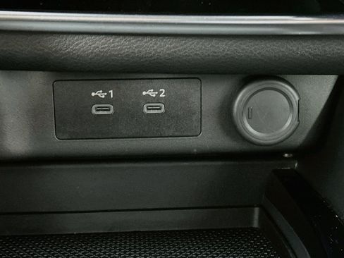 Used 2024 Nissan Rogue S FWD image 26