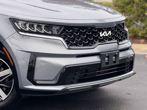 Used 2022 Kia Sorento S image 6