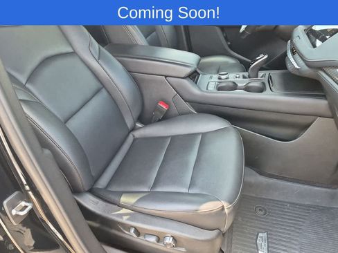 Used 2023 Cadillac XT4 Sport w/ Cold Weather Package AWD/4WD image 22